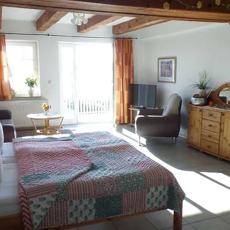 Kietzspeicher App 19 * וארן